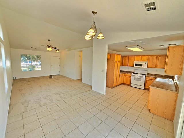 211 Yellowstone Street, Tulare, CA 93274