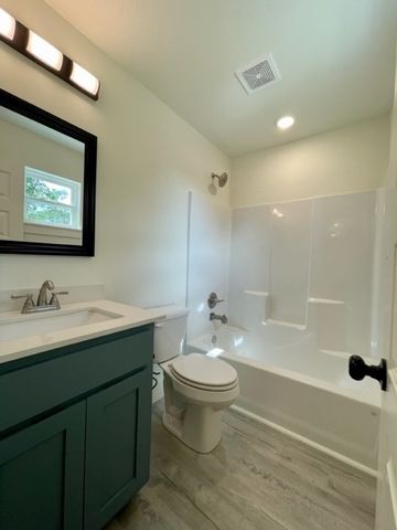 1 Inchcape Lane, Bella Vista, AR 72714