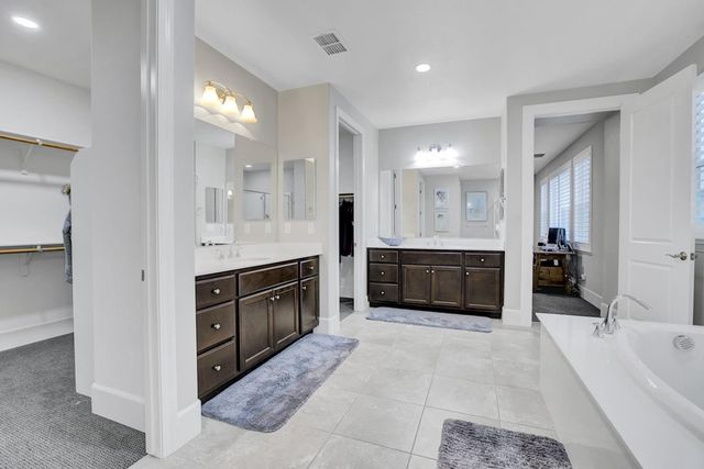 2373 Omega Court, Tracy, CA 95377