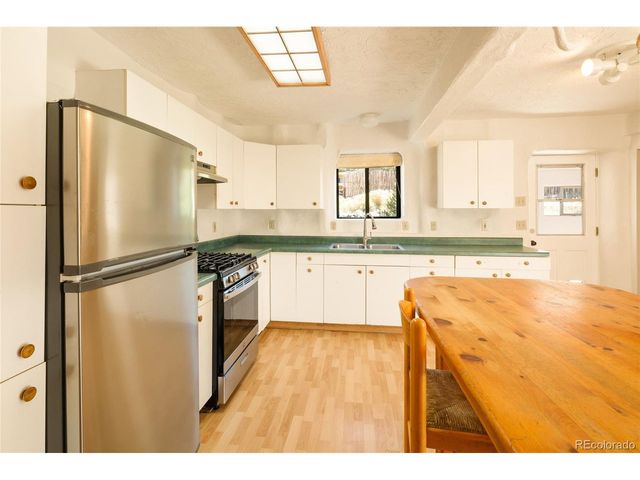 427 S Hemlock St, Crestone, CO 81131