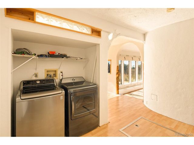 427 S Hemlock St, Crestone, CO 81131