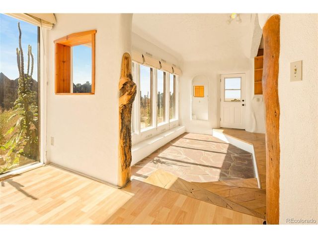 427 S Hemlock St, Crestone, CO 81131