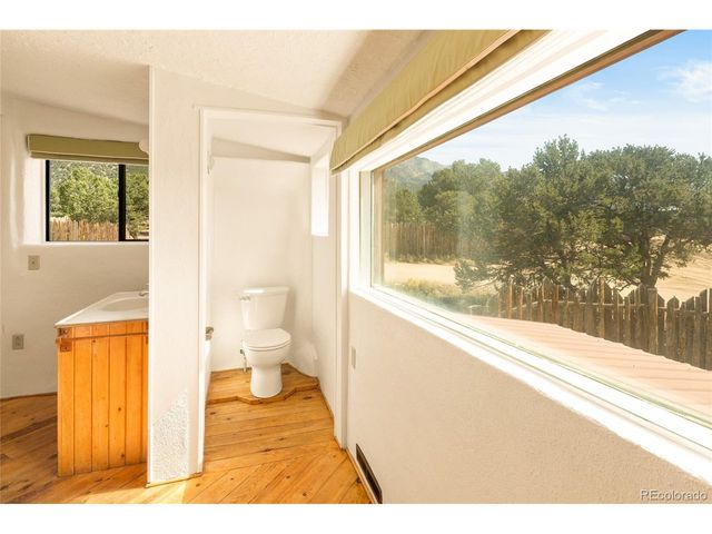 427 S Hemlock St, Crestone, CO 81131