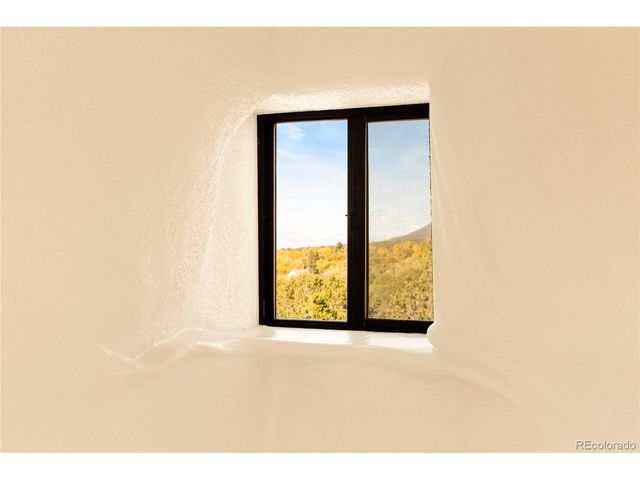 427 S Hemlock St, Crestone, CO 81131