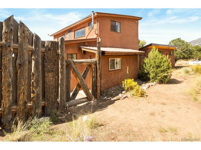 427 S Hemlock St, Crestone, CO 81131