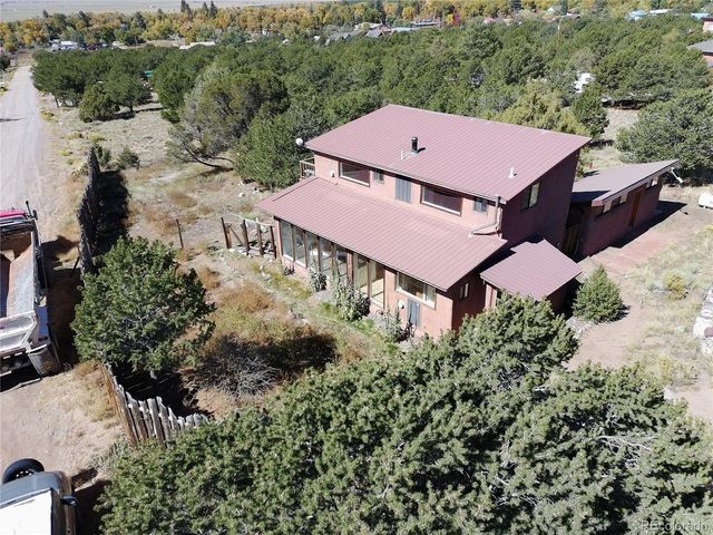 427 S Hemlock St, Crestone, CO 81131