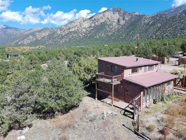 427 S Hemlock St, Crestone, CO 81131
