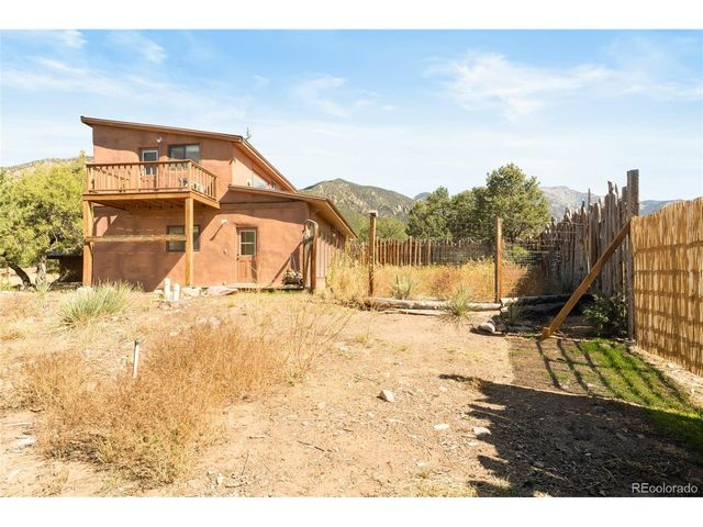 427 S Hemlock St, Crestone, CO 81131