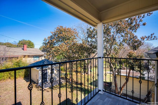 431 Irvington Dr, San Antonio, TX 78209