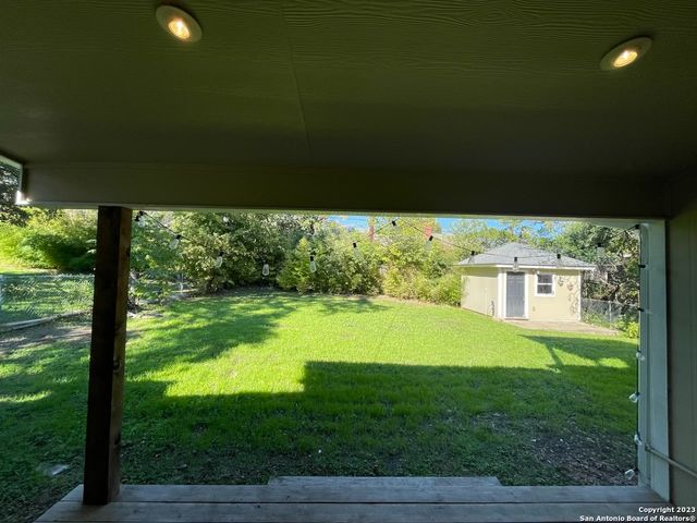 431 Irvington Dr, San Antonio, TX 78209