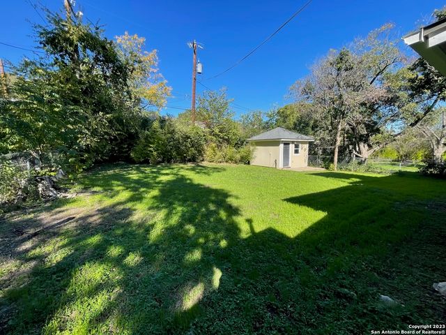 431 Irvington Dr, San Antonio, TX 78209