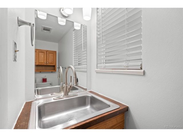 3301 Alkire Ct, Golden, CO 80401