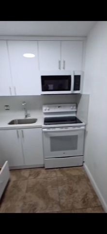 3640 NW 9TH Street 306, Miami, FL 33125