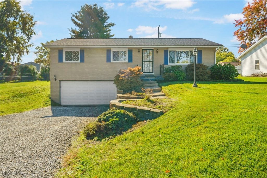 3149 Sheila Street NW, Massillon, OH 44646