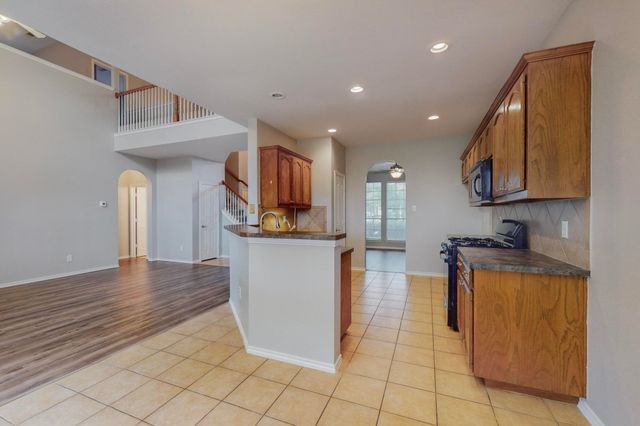 4134 Petersburg Drive, Fort Worth, TX 76244