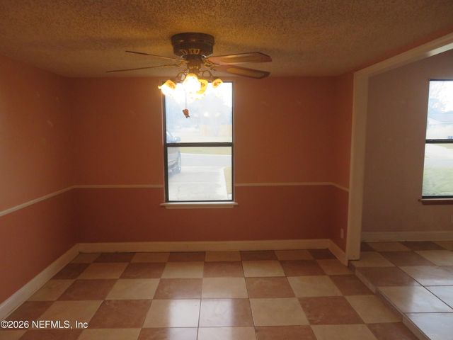 5479 HARDEN Avenue, Orange Park, FL 32065