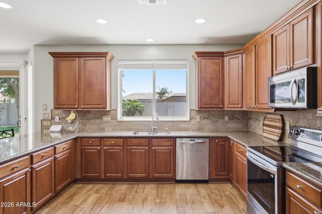 6968 S WILSON Drive, Chandler, AZ 85249