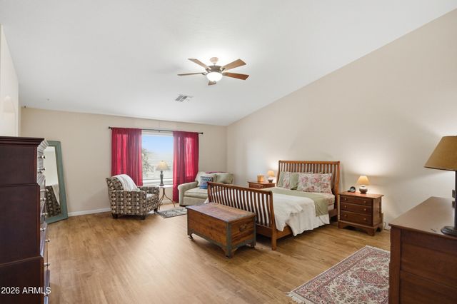 6968 S WILSON Drive, Chandler, AZ 85249