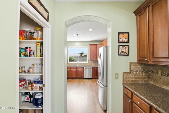 6968 S WILSON Drive, Chandler, AZ 85249
