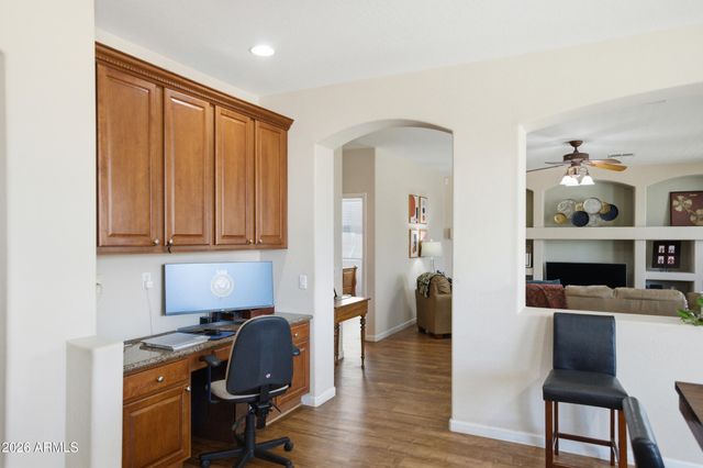 6968 S WILSON Drive, Chandler, AZ 85249