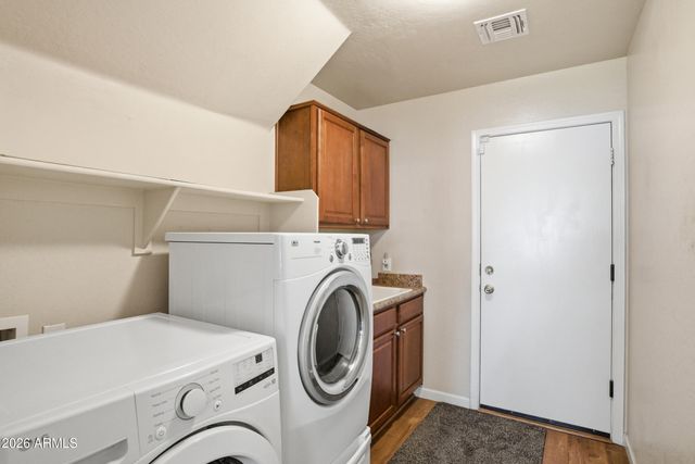 6968 S WILSON Drive, Chandler, AZ 85249