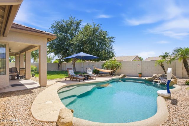6968 S WILSON Drive, Chandler, AZ 85249