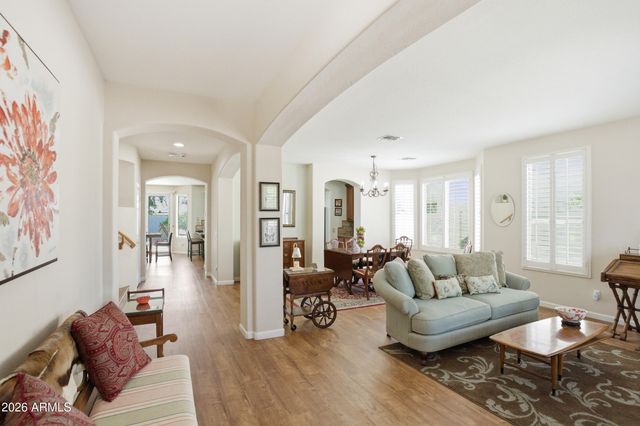 6968 S WILSON Drive, Chandler, AZ 85249
