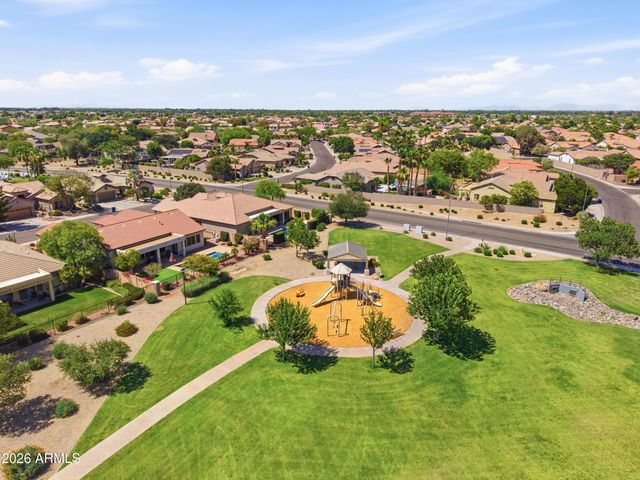 6968 S WILSON Drive, Chandler, AZ 85249