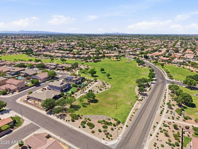 6968 S WILSON Drive, Chandler, AZ 85249