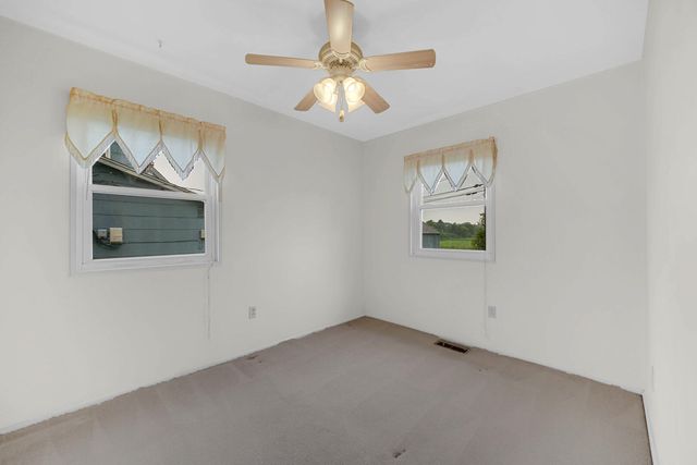 3303 Silverbrook Avenue, La Porte, IN 46350