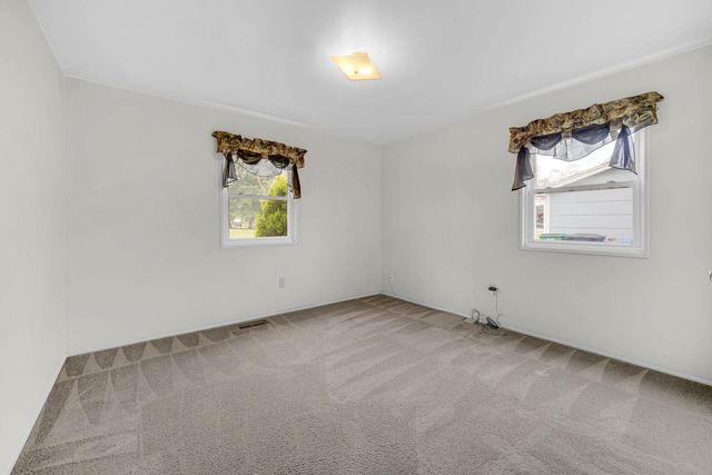 3303 Silverbrook Avenue, La Porte, IN 46350