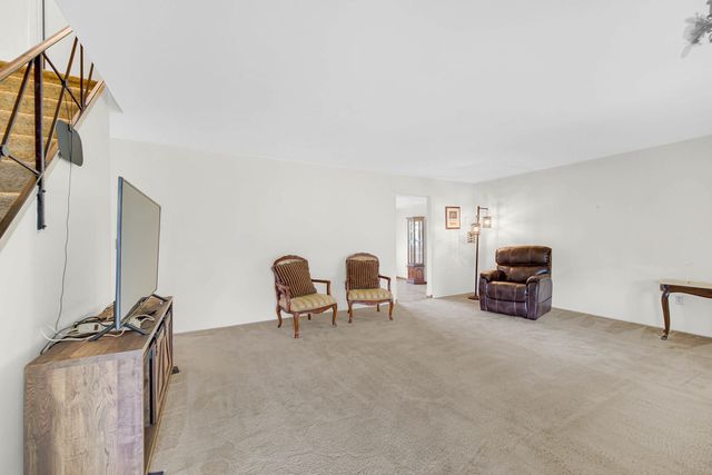 3303 Silverbrook Avenue, La Porte, IN 46350