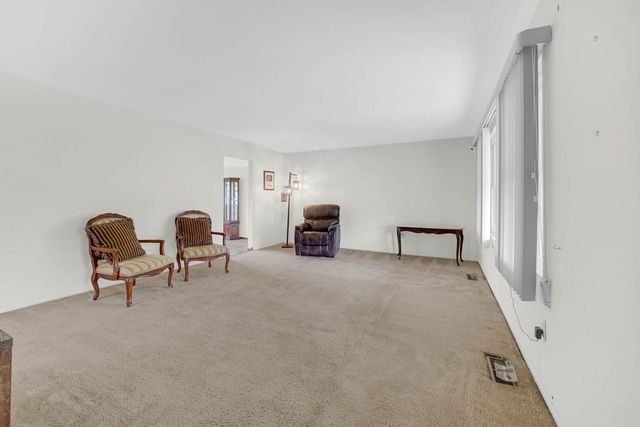 3303 Silverbrook Avenue, La Porte, IN 46350