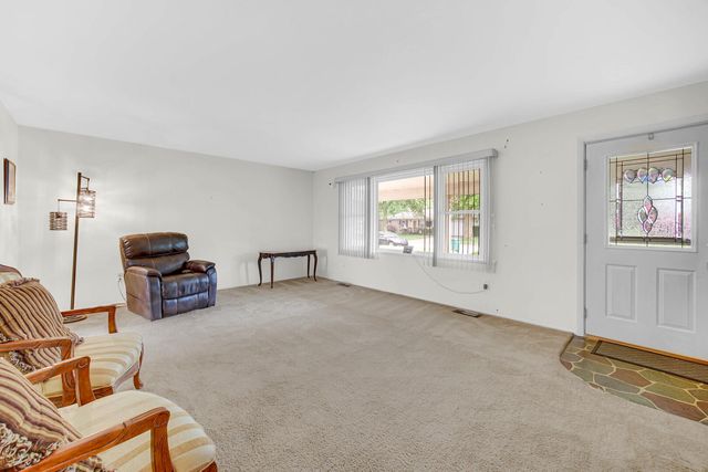 3303 Silverbrook Avenue, La Porte, IN 46350