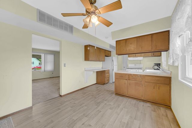 3303 Silverbrook Avenue, La Porte, IN 46350