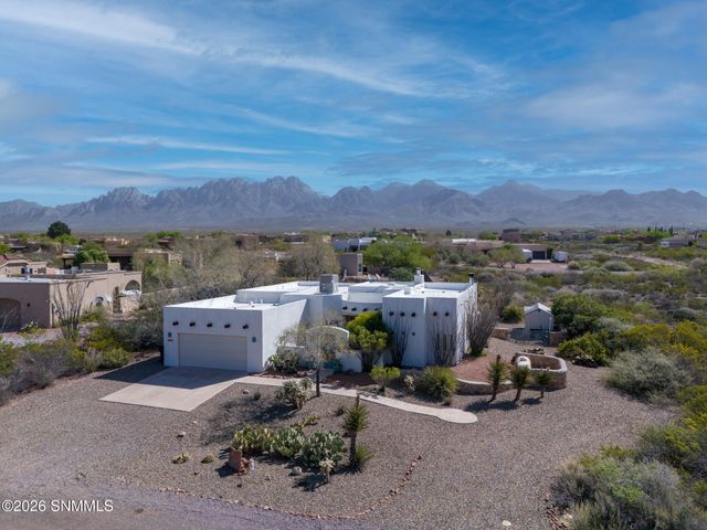 4009 Firethorn Court, Las Cruces, NM 88011