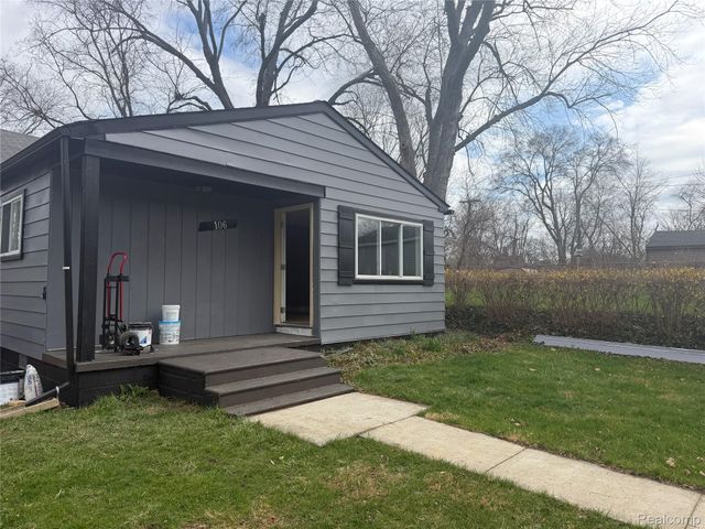 106 W Cornell Avenue, Pontiac, MI 48340