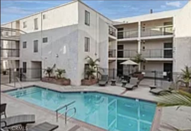 409 Burchett Street 118, Glendale, CA 91203