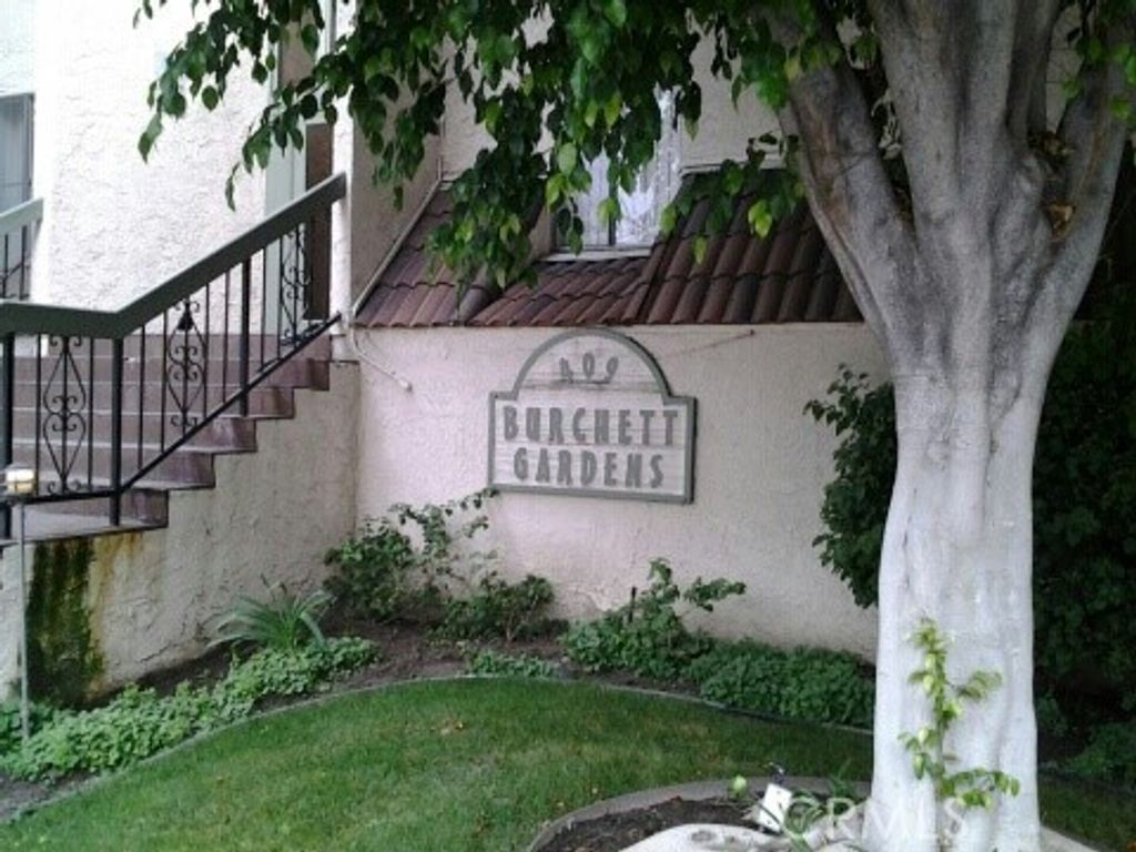 409 Burchett Street 118, Glendale, CA 91203