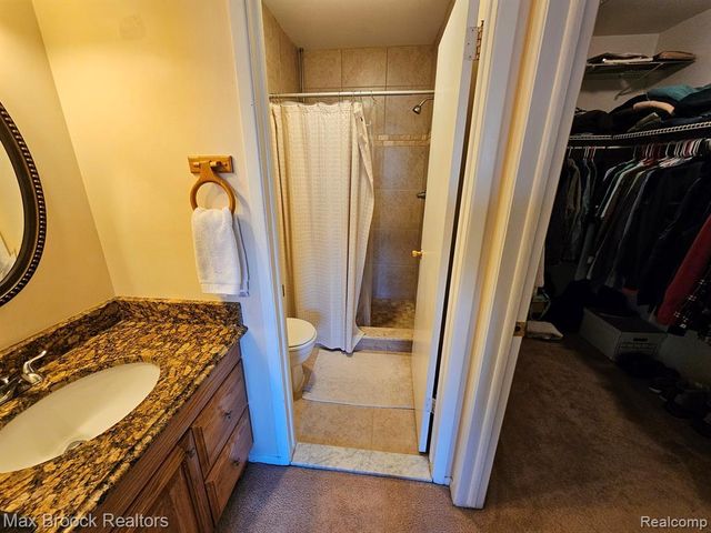 5106 Rock Run, West Bloomfield Charter Township, MI 48322