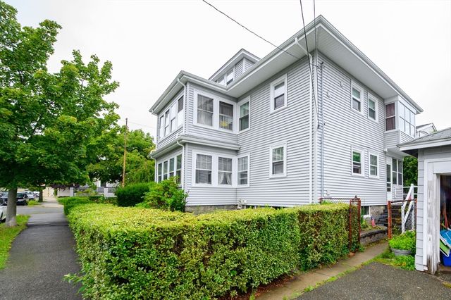 37 Davis St 37, Quincy, MA 02170