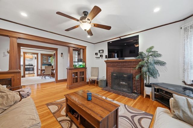 37 Davis St 37, Quincy, MA 02170