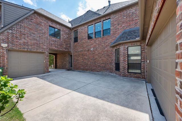 8113 Long Trail Drive, North Richland Hills, TX 76182
