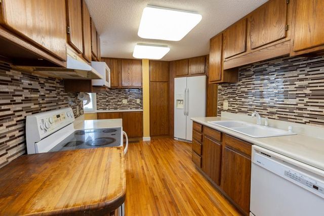 227 W 5th Street, Mankato, MN 56001