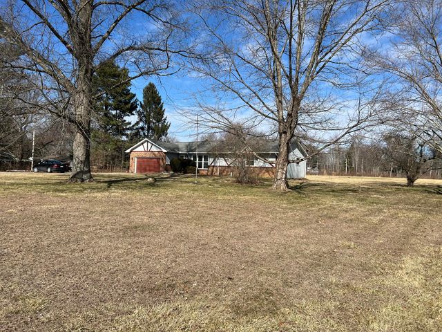 5560 Refugee Road NW, Baltimore, OH 43105