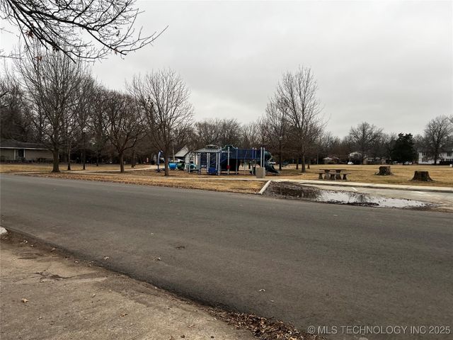2308 Elgin Avenue, Muskogee, OK 74401