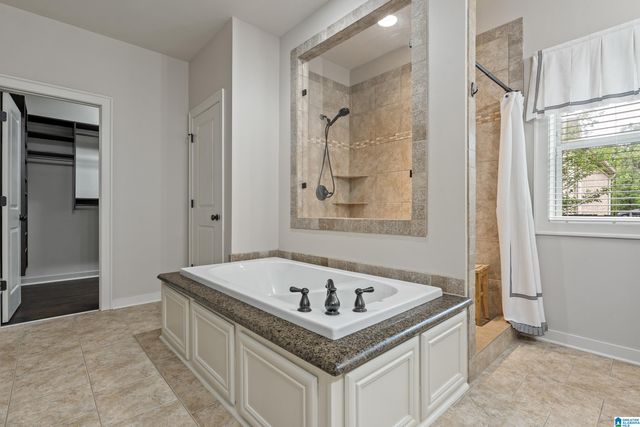 1098 REGENT PARK DRIVE, Birmingham, AL 35242