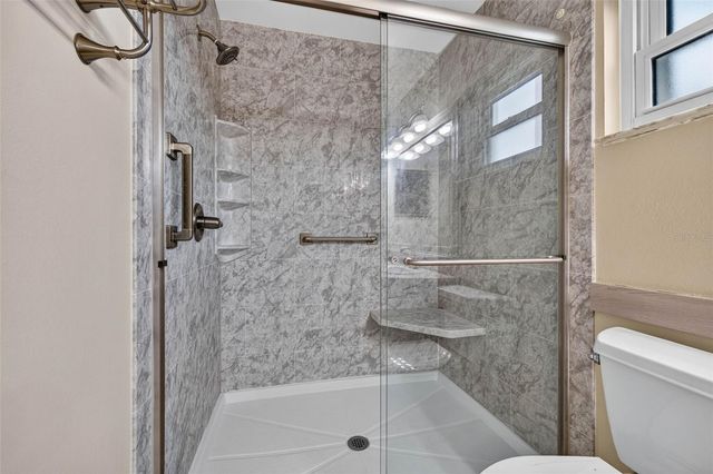 5910 BUTTON QUAIL COURT, Tampa, FL 33624