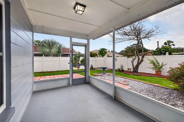5910 BUTTON QUAIL COURT, Tampa, FL 33624