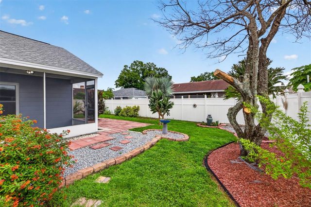 5910 BUTTON QUAIL COURT, Tampa, FL 33624
